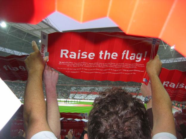 footbal at wembley (14).jpg - Robíme anglickú vlajku